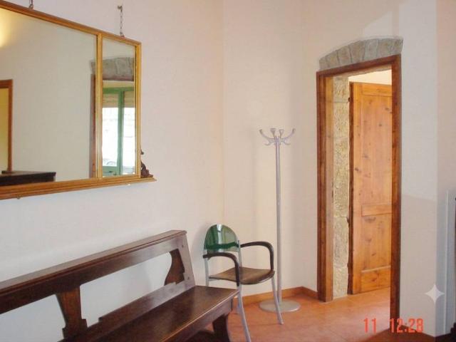 Locale Commerciale in affitto a Casteggio, Lombardia