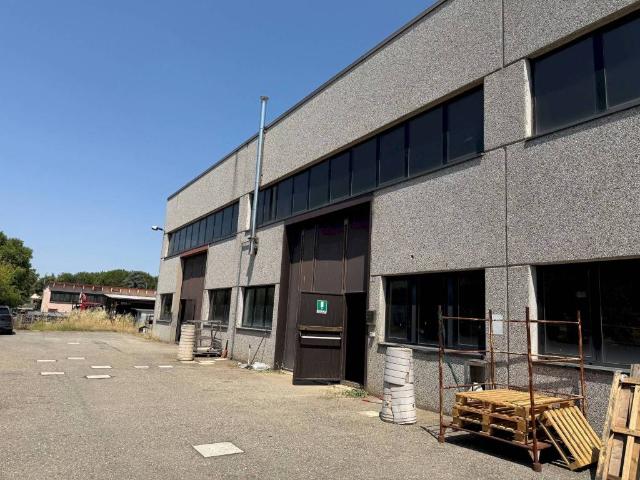 Locale Commerciale in affitto a Nuovo Circondario Imolese, Castel Guelfo Di Bologna