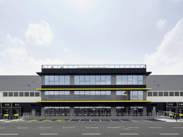 Locale Commerciale in affitto a Nuovo Circondario Imolese, Castel Guelfo Di Bologna