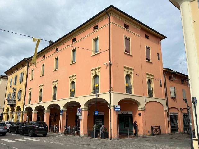 Locale Commerciale in affitto a Unione dei comuni del Sorbara, Castelfranco Emilia