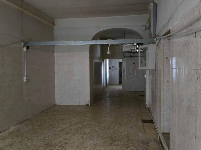 Locale Commerciale in affitto a Moscarella, Castellammare Di Stabia