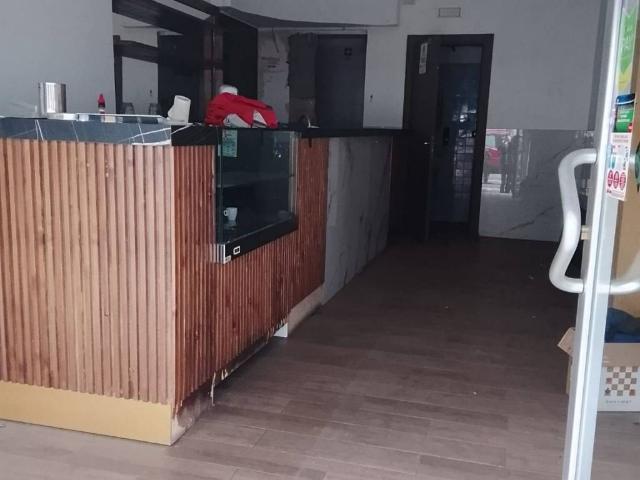 Locale Commerciale in affitto a Moscarella, Castellammare Di Stabia