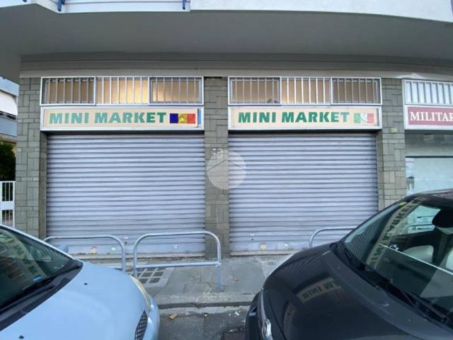 Locale Commerciale in affitto a Piemonte, Torino