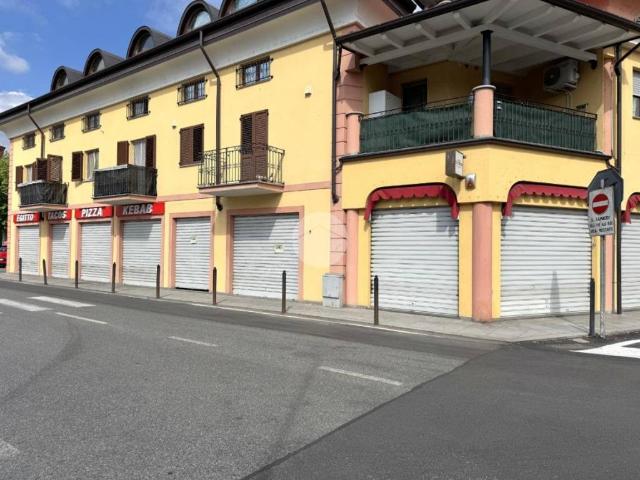 Locale Commerciale in affitto a Sant'Antonio, Piemonte