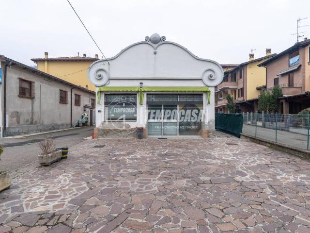 Locale Commerciale in affitto a Tresinaro - Secchia, Re