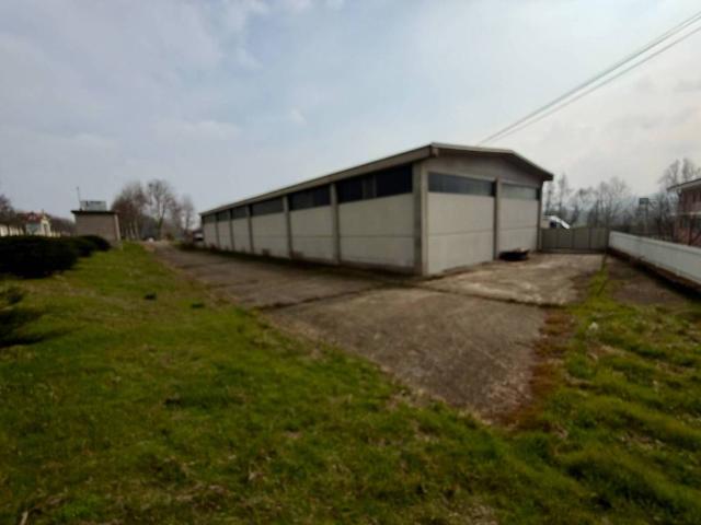 Locale Commerciale in affitto a Piemonte, Asti