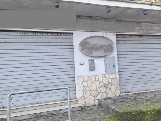 Locale Commerciale in affitto a Ponte Storto, Roma Capitale