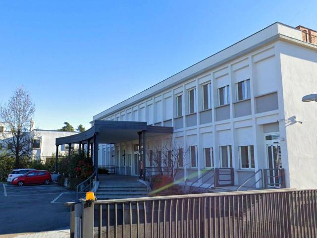 Locale Commerciale in affitto a Villanova di Castenaso, Castenaso