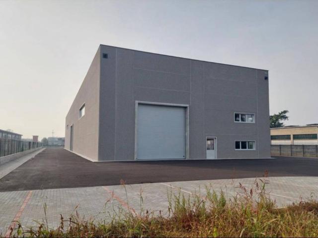 Locale Commerciale in affitto a Capodimonte, Castenedolo