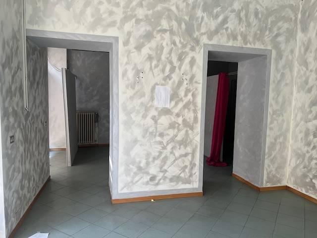 Locale Commerciale in affitto a Castenedolo, Lombardia