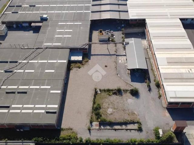 Locale Commerciale in affitto a Area industriale Canneto, Castenedolo