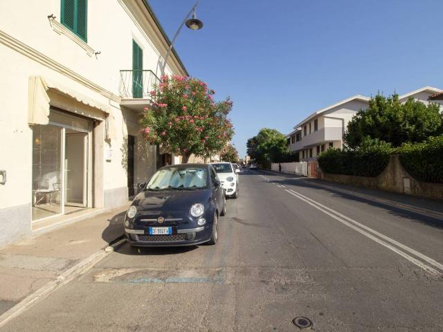 Locale Commerciale in affitto a Marina, Castiglione Della Pescaia