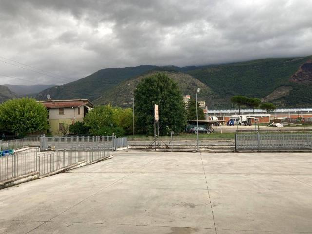 Locale Commerciale in affitto a Castrocielo, Lazio