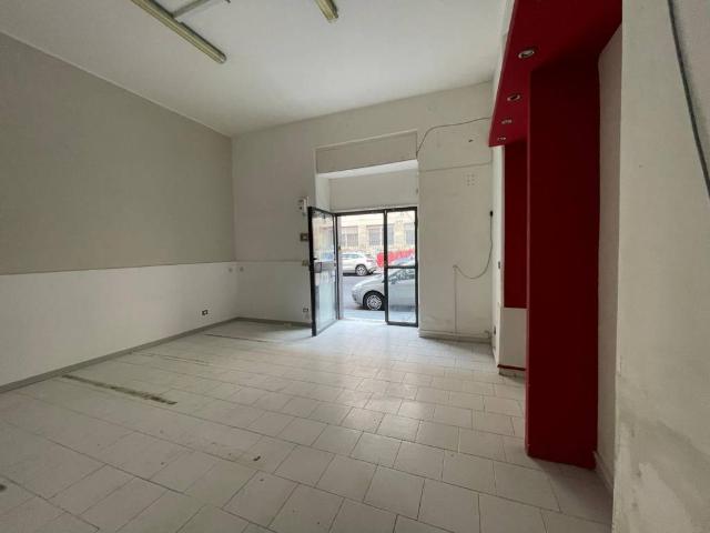 Locale Commerciale in affitto a Borgo-Sanzio, Catania