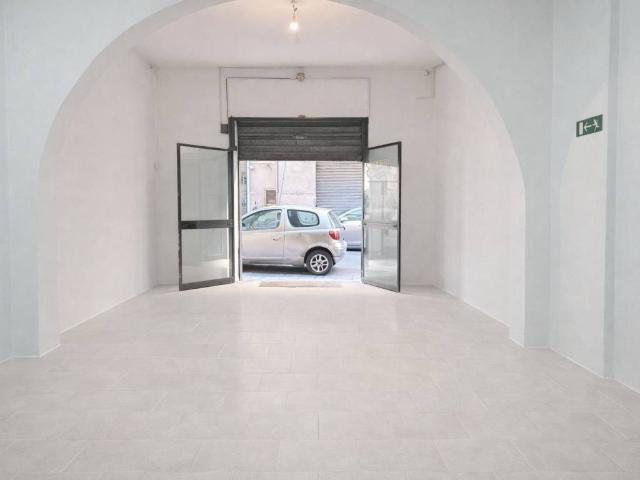 Locale Commerciale in affitto a Borgo-Sanzio, Catania