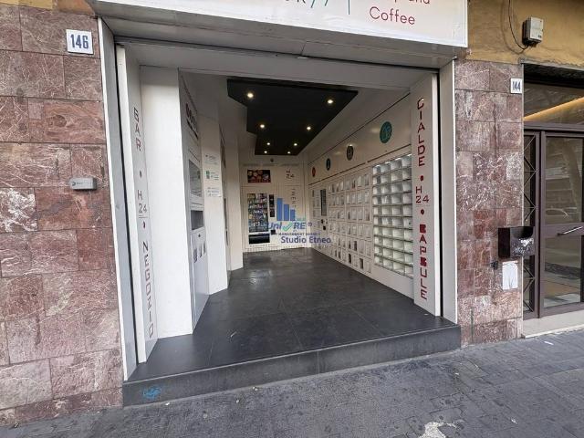Locale Commerciale in affitto a Borgo-Sanzio, Catania