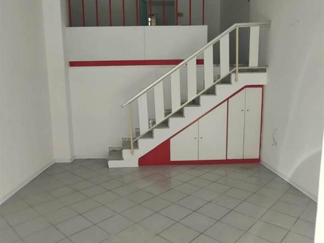 Locale Commerciale in affitto a Borgo-Sanzio, Catania
