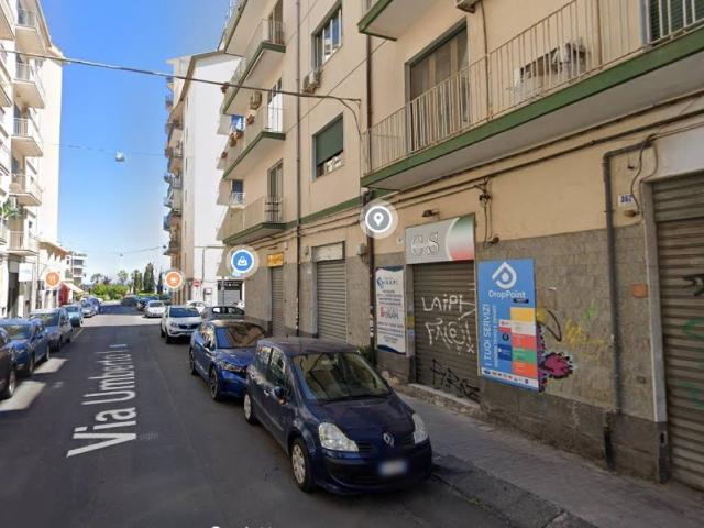 Locale Commerciale in affitto a Picanello-Ognina-Barriera-Canalicchio, Catania