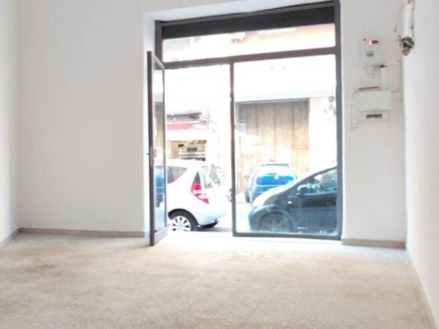 Locale Commerciale in affitto a Borgo-Sanzio, Catania