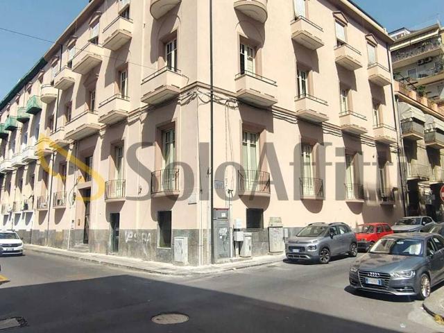 Locale Commerciale in affitto a Borgo-Sanzio, Catania