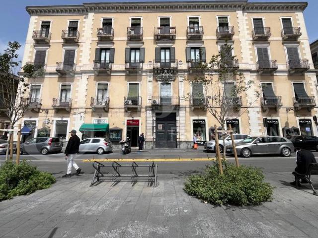 Locale Commerciale in affitto a Borgo-Sanzio, Catania