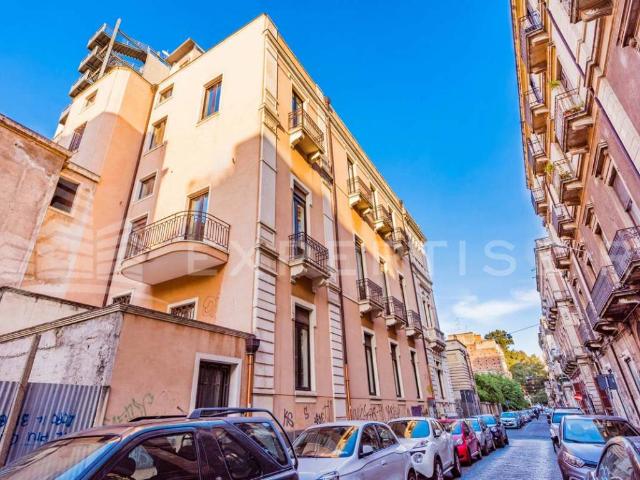 Locale Commerciale in affitto a Borgo-Sanzio, Catania