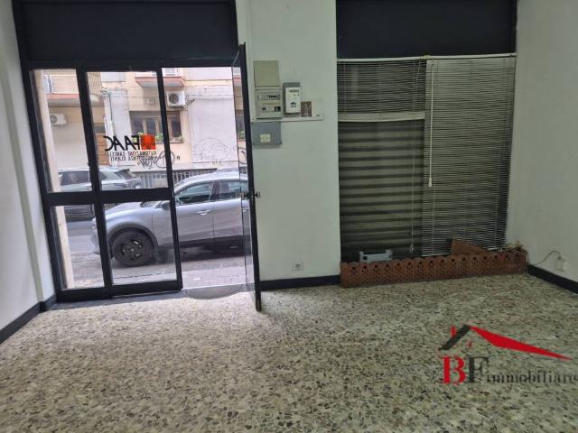 Locale Commerciale in affitto a Borgo-Sanzio, Catania
