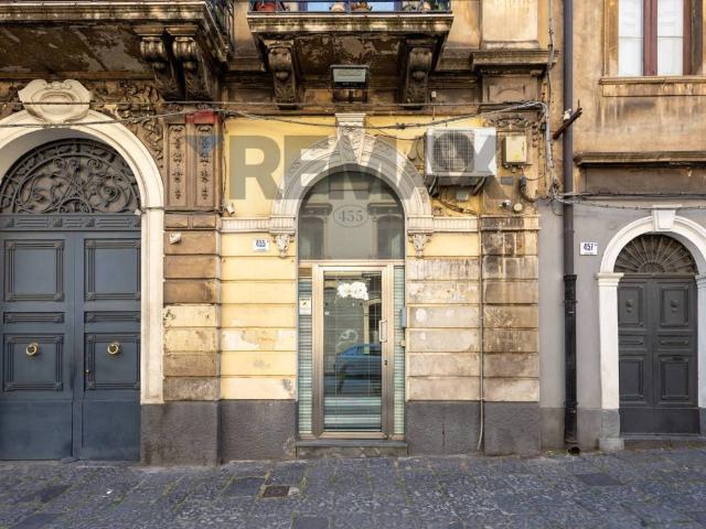 Locale Commerciale in affitto a Borgo-Sanzio, Catania