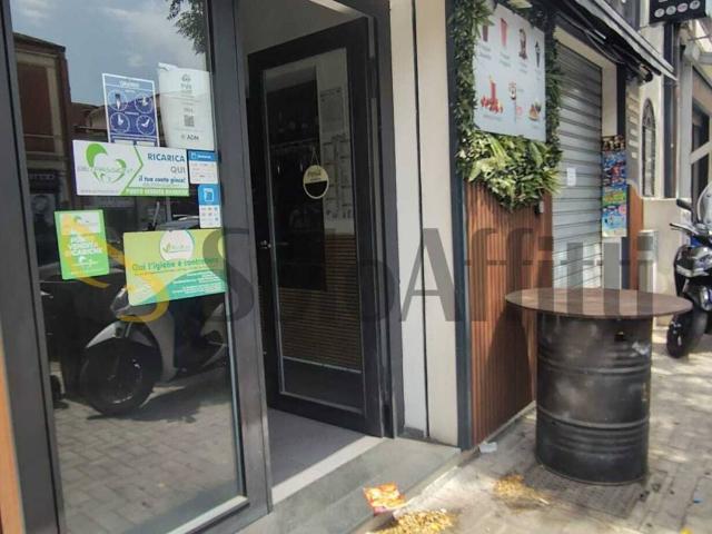 Locale Commerciale in affitto a Monte Po-Nesima-San Leone-Rapisardi, Catania