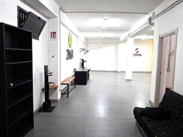 Locale Commerciale in affitto a Monte Po-Nesima-San Leone-Rapisardi, Catania
