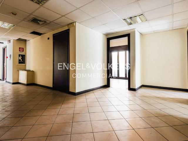 Locale Commerciale in affitto a Borgo-Sanzio, Catania