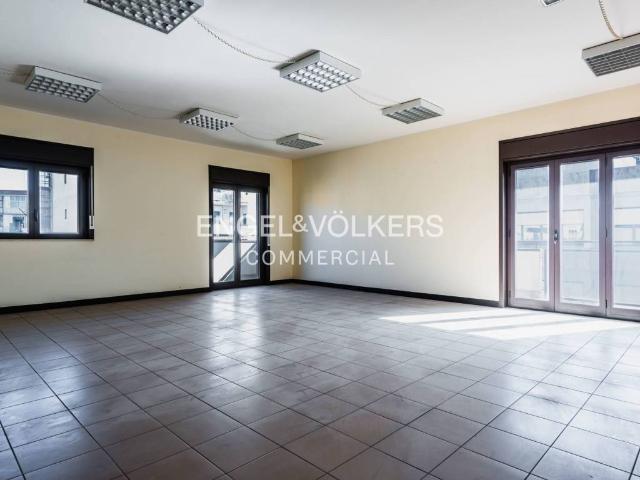 Locale Commerciale in affitto a Borgo-Sanzio, Catania