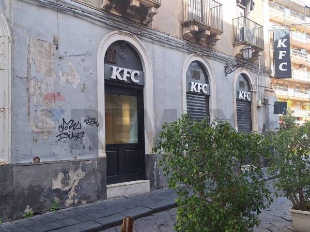 Locale Commerciale in affitto a Centro storico, Catania