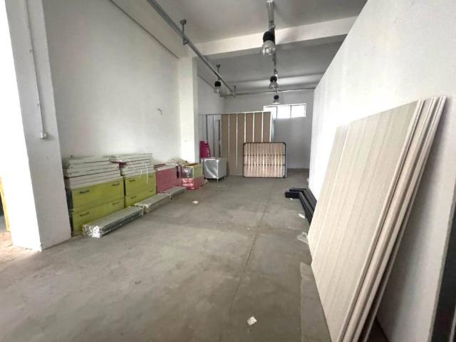 Locale Commerciale in affitto a Calabria, Catanzaro