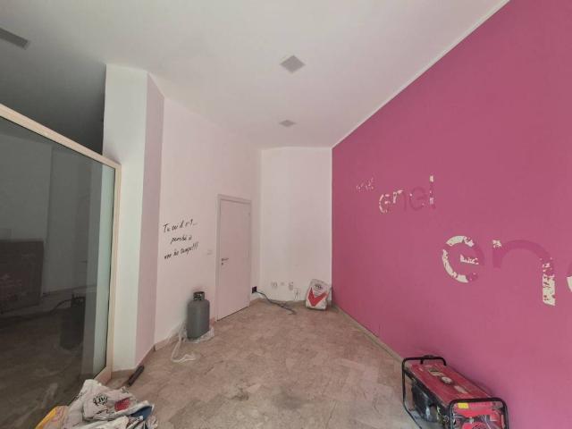 Locale Commerciale in affitto a Pontegrande, Calabria