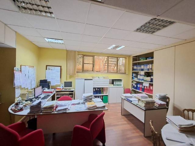 Locale Commerciale in affitto a Sant'Antonio, Calabria