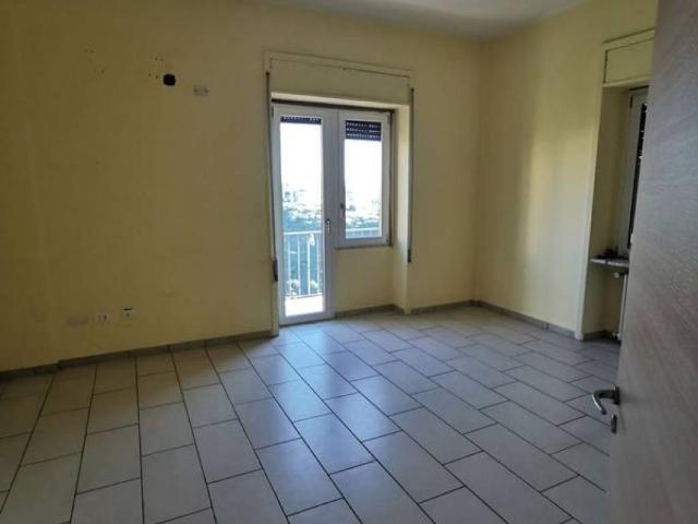 Locale Commerciale in affitto a Sant'Antonio, Calabria