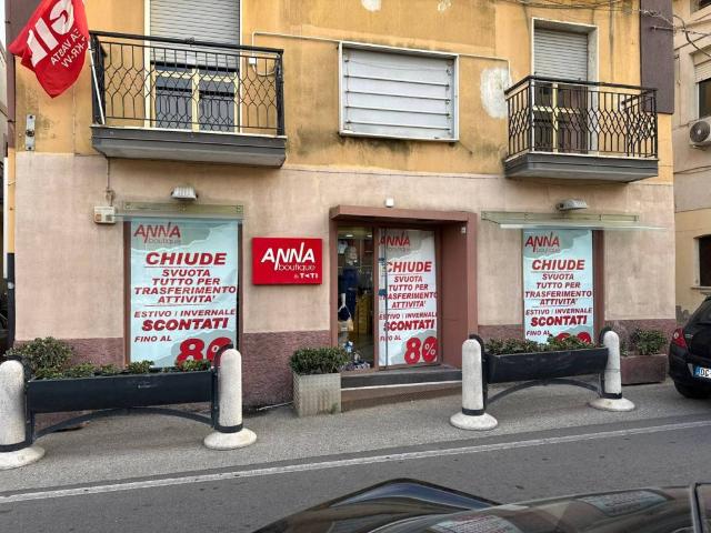 Locale Commerciale in affitto a Calabria, Catanzaro