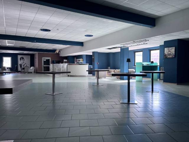 Locale Commerciale in affitto a Dulcino, Calabria