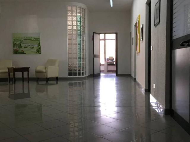 Locale Commerciale in affitto a Dulcino, Calabria