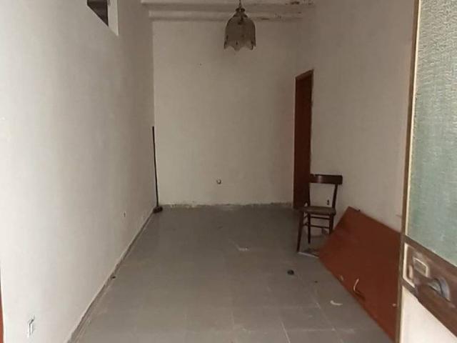 Locale Commerciale in affitto a Santa Maria, Calabria