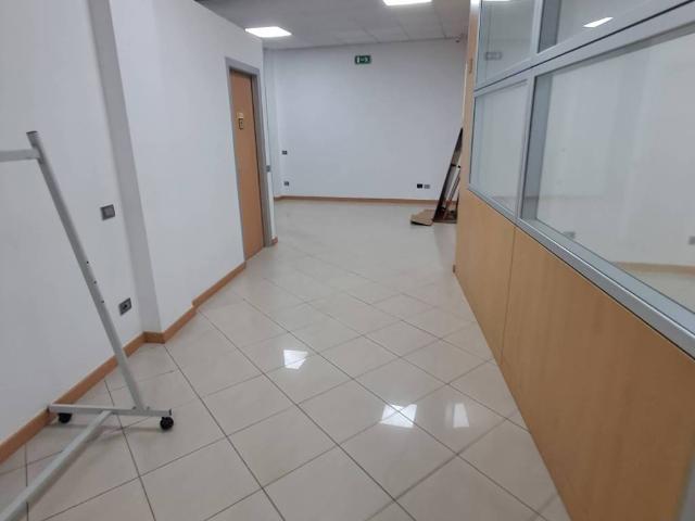 Locale Commerciale in affitto a Siano, Calabria