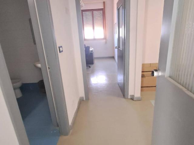 Locale Commerciale in affitto a Siano, Calabria