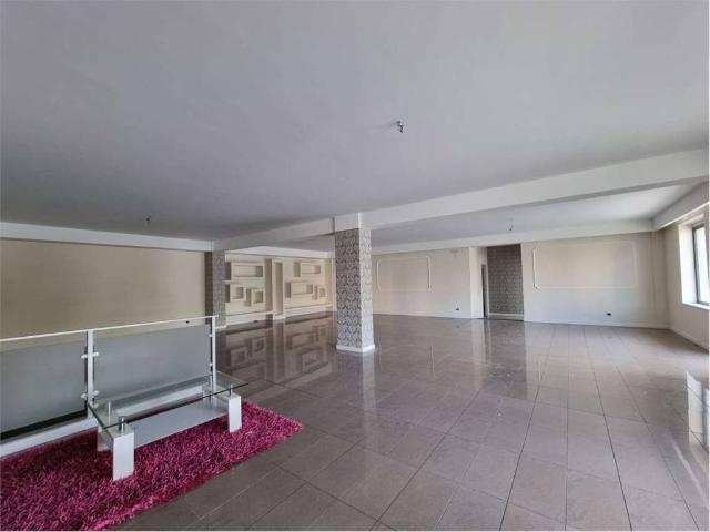 Locale Commerciale in affitto a Dulcino, Calabria