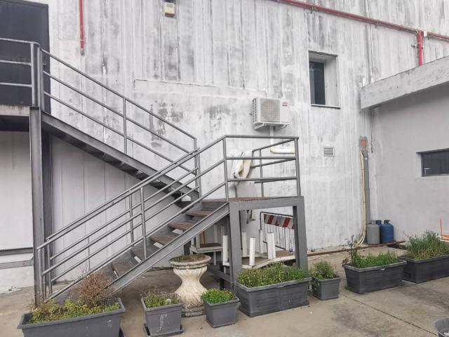 Locale Commerciale in affitto a Dulcino, Calabria