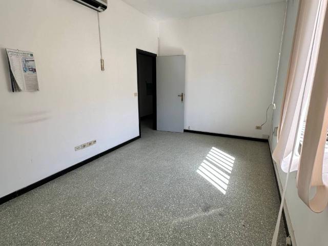 Locale Commerciale in affitto a Dulcino, Calabria