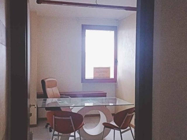 Locale Commerciale in affitto a Cattolica, Reggio Emilia