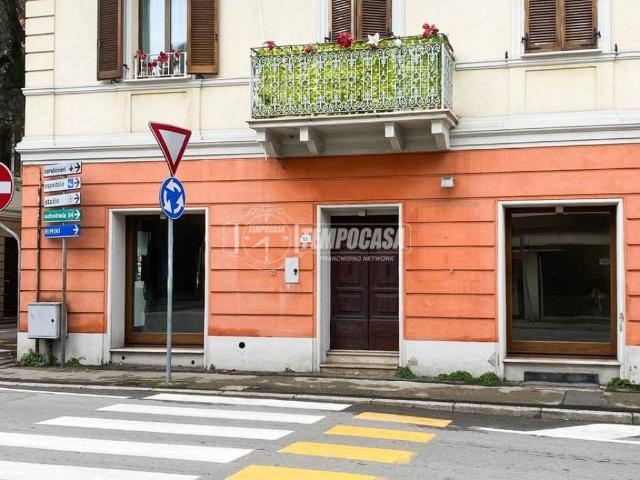 Locale Commerciale in affitto a Cattolica, Reggio Emilia