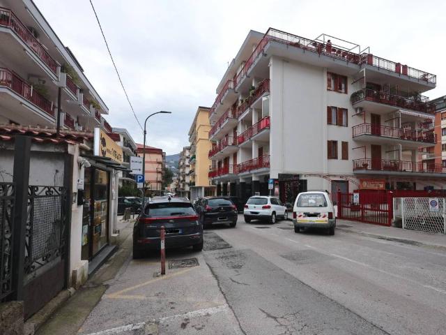 Locale Commerciale in affitto a San Vito, Cava De' Tirreni