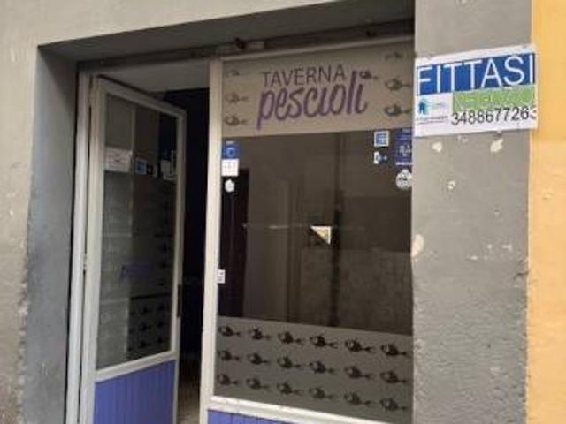 Locale Commerciale in affitto a Rione Sala, Cava De' Tirreni